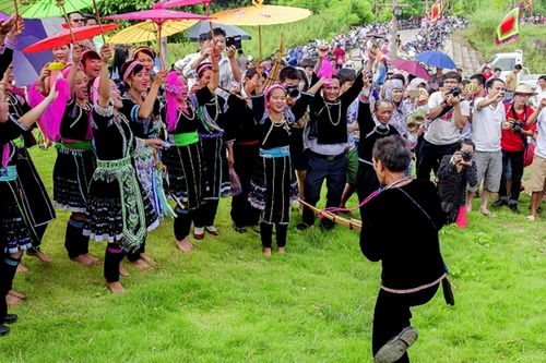 "Chợ phiên - Chào năm mới 2024"