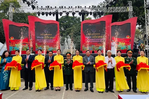 100 bức ảnh, tư liệu gợi nhớ ngày chiến thắng trở về của các chiến sĩ cách mạng bị địch bắt tù đày