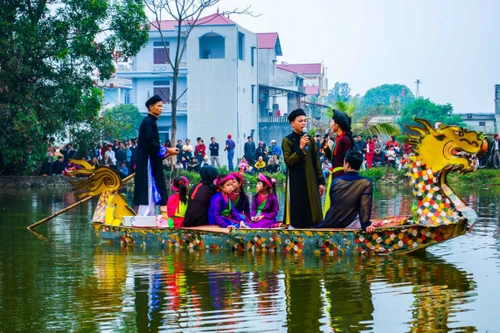 Hội Lim: Nghiêm cấm hát quan họ ngửa nón nhận tiền