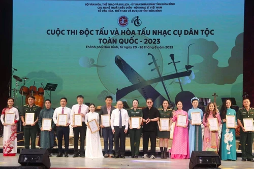 Trao 30 giải Nhất tại cuộc thi Độc tấu và Hòa tấu nhạc cụ dân tộc toàn quốc – 2023 