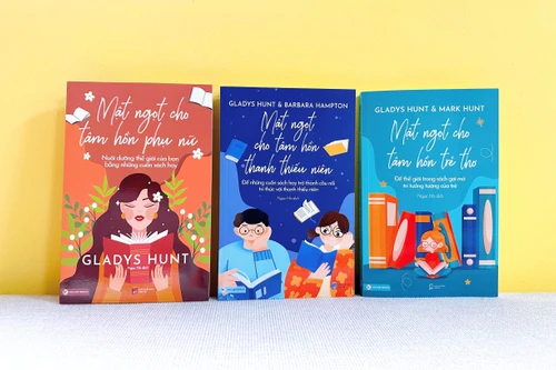 Bộ sách "Mật ngọt cho tâm hồn" dành cho phụ nữ, thanh thiếu niên và trẻ thơ