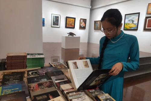 45 năm khoa Lý luận, Lịch sử và Phê bình mỹ thuật