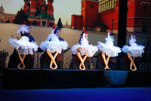 "Việt Nam - Sắc màu từ miền nhiệt đới" trở về quê nhà phục vụ khán giả