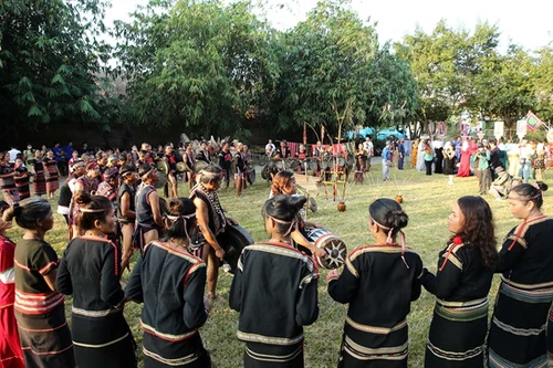 Trải nghiệm "Sắc Xuân trên mọi miền Tổ quốc" tại Hà Nội