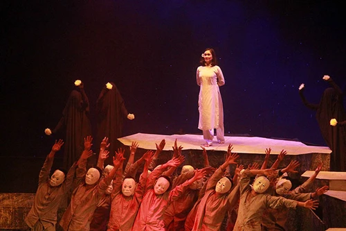 Trại sáng tác các tác phẩm VHNT “Sống mãi với thời gian” năm 2023