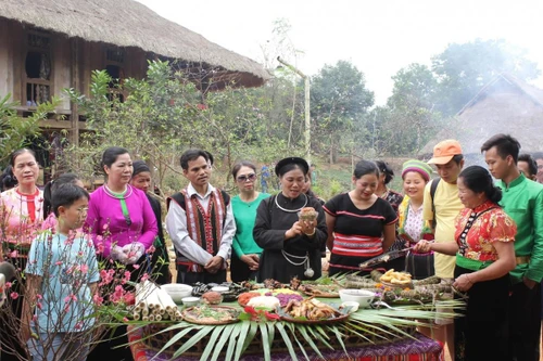 "Hương xuân vùng cao" đến với du khách Thủ đô