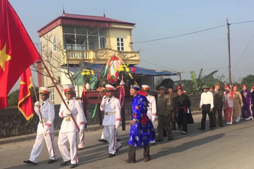 Yêu cầu tái sử dụng tối đa nguyên vật liệu khi tu bổ đền Đặng Giang