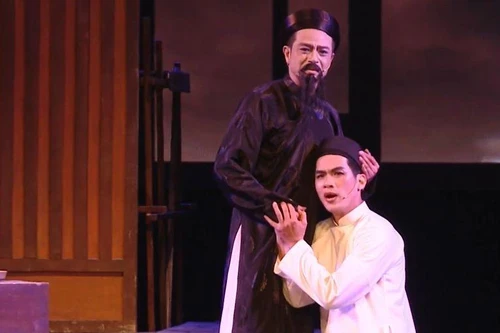 Công diễn vở cải lương "Nợ nước non" về Chủ tịch Hồ Chí Minh tại Sài Gòn