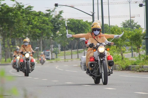 Phát động cuộc thi trực tuyến "Phụ nữ Thủ đô với văn hóa giao thông"