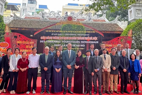 Chạm tay vào lịch sử, khám phá lịch sử Thăng Long - Hà Nội bằng công nghệ số