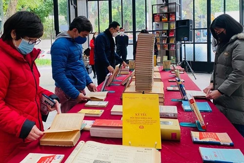 Trưng bày sách, báo kỷ niệm 120 năm Ngày sinh đồng chí Nguyễn Phong Sắc 