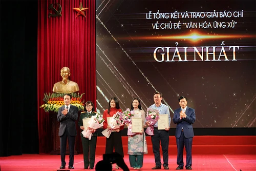 37 tác phẩm xuất sắc được trao giải báo chí về “Văn hóa ứng xử”