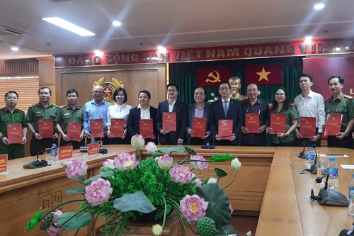 Ký kết hợp tác về công tác thư viện giữa các đơn vị trong và ngoài lực lượng CAND