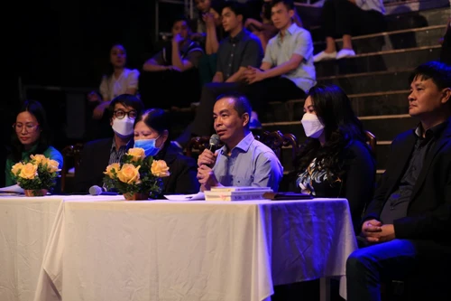 Con trai nhà thơ Xuân Quỳnh xúc động xem vở nhạc kịch kể về cuộc đời mẹ