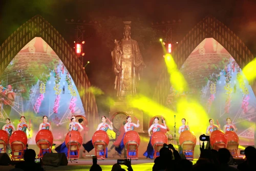 Khai mạc Lễ hội văn hóa dân gian tại phố đi bộ Hồ Gươm