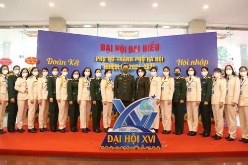 Đoàn đại biểu Phụ nữ CATP Hà Nội tham dự Đại hội Phụ nữ thành phố Hà Nội 2021-2026 