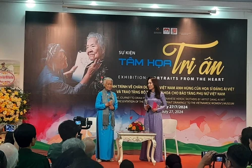  63 bức chân dung mẹ Việt Nam anh hùng của nữ họa sĩ Đặng Ái Việt