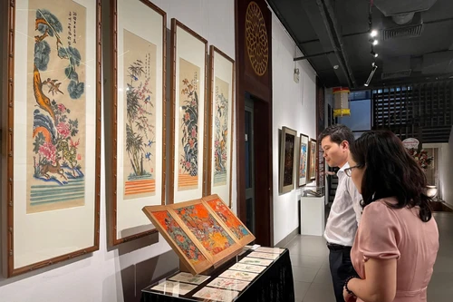 Triển lãm tranh Hàng Trống: Giới thiệu tinh hoa và các sáng tạo mới 