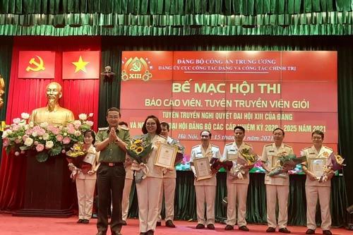 Sôi nổi Hội thi báo cáo viên giỏi Cục Công tác Đảng và công tác chính trị