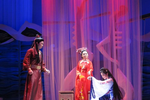 Sau 200 năm, khán giả vẫn rơi lệ khi xem một nàng Kiều trên sân khấu cải lương