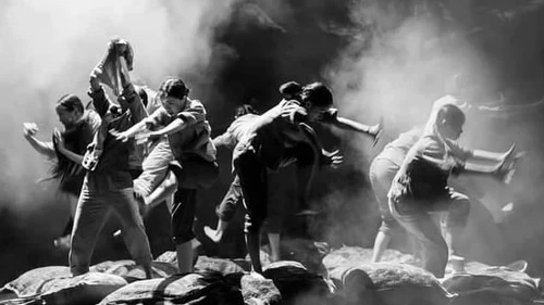 Nghệ sĩ múa cả nước biểu diễn quyên góp ủng hộ miền Trung