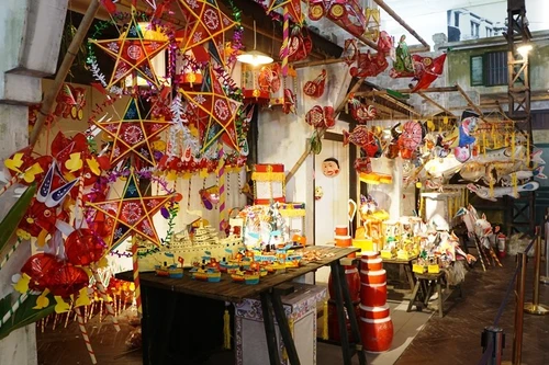 Trải nghiệm Tết Trung thu xưa tại Hoàng thành Thăng Long