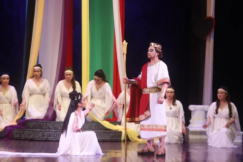 Kịch cổ điển Hy Lạp “Mê – Đê” lên sân khấu cải lương: Những nỗ lực đi tìm khán giả trẻ