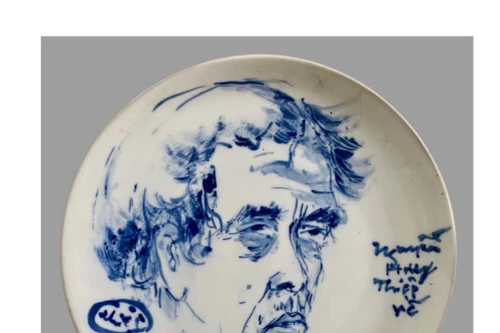 Trưng bày các tác phẩm gốm do nhà văn Nguyễn Huy Thiệp vẽ