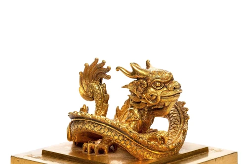 Ấn vàng triều Nguyễn nặng gần 11 kg được rao bán từ 2-3 triệu USD