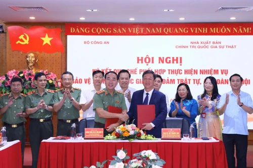 Ký kết Quy chế phối hợp thực hiện nhiệm vụ bảo vệ an ninh quốc gia 