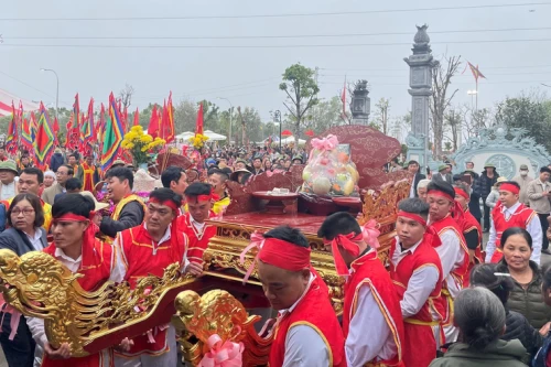 Lễ hội Tản Viên Sơn Thánh và khai mạc mùa du lịch Ba Vì 2024