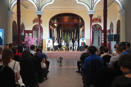 "Đối thoại liên thế hệ vì mục tiêu phát triển bền vững"