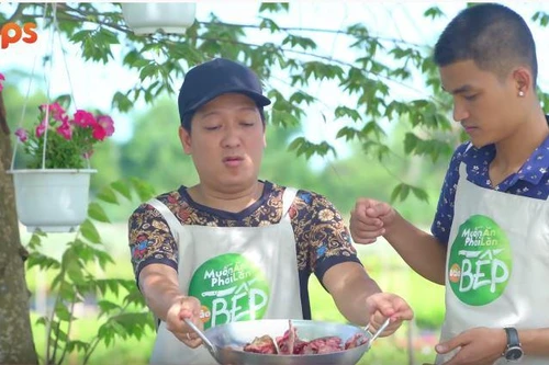 Nhu cầu nấu nướng tăng vọt trong mùa dịch, các món ăn "siêu to, khổng lồ" thất thế