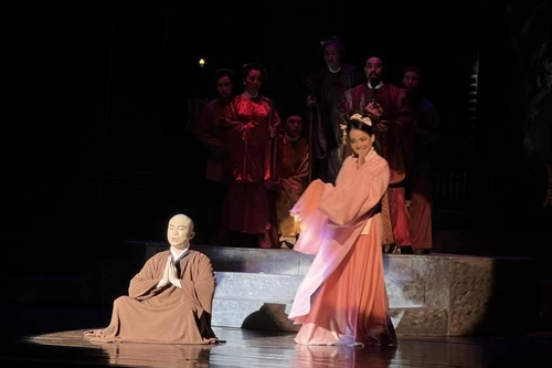 Vở cải lương "Huyền thoại gò Rồng Ấp" lý giải huyền tích về vua Lý Công Uẩn