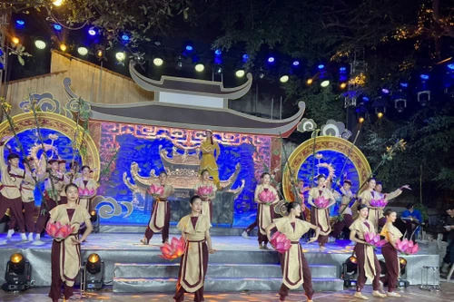 Khai hội đền Đồng Cổ 