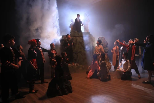 Sắp ra mắt "Người cầm lái" - Vở nhạc kịch về Bác Hồ