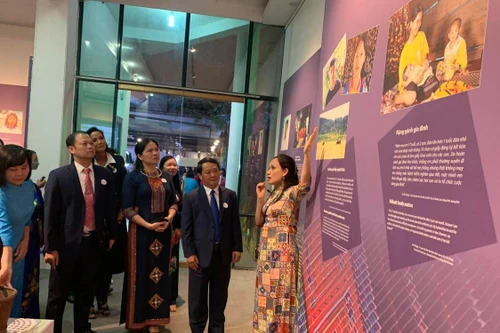 Sự kiện truyền thống "Khát vọng phát triển của phụ nữ và trẻ em dân tộc thiểu số" 