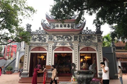 Chiều ngày 8-3, đồng loạt các di tích của Hà Nội mở cửa trở lại