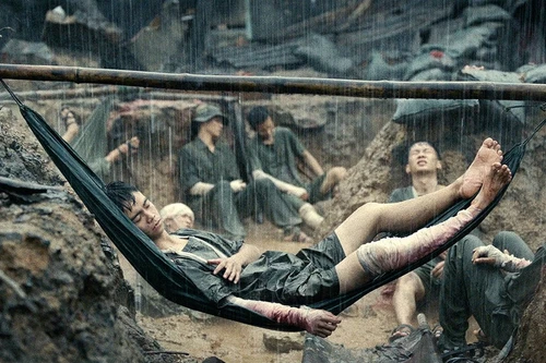 Chiếu miễn phí phim "Mưa đỏ" và "Tử chiến trên không" tại Hội chợ mùa Thu