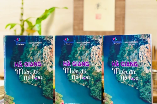 Khám phá "Hà Giang miền đá nở hoa" qua từng trang sách