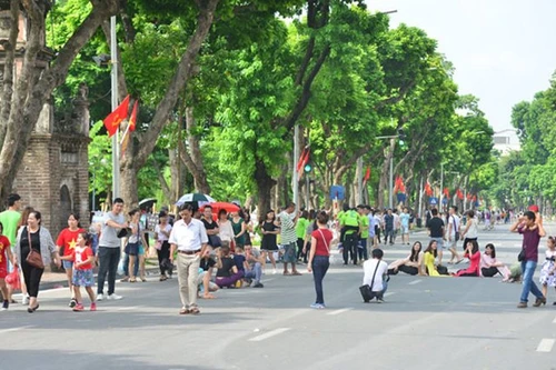 Phố đi bộ hồ Hoàn Kiếm mở cửa 4 ngày nghỉ lễ Tết Độc lập