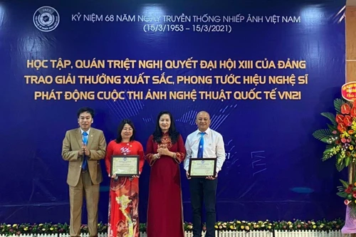 Trao giải thưởng Nhiếp ảnh xuất sắc năm 2020