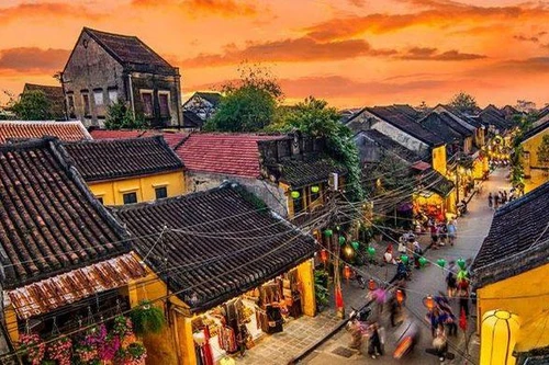 Phố cổ Hội An lọt Top 10 điểm du lịch không có ô tô đẹp nhất thế giới 