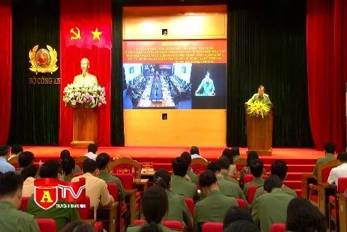 Lan tỏa Cuộc vận động "Xây dựng phong cách người CAND bản lĩnh, nhân văn, vì nhân dân phục vụ"