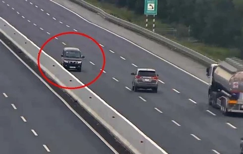  Giấy phép lái xe bị trừ hết điểm sẽ thu hồi?