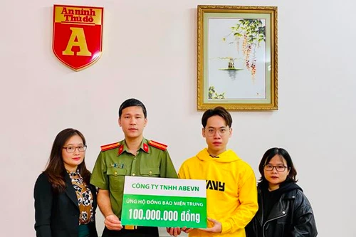 Doanh nghiệp tiếp tục ủng hộ 100 triệu đồng tới người dân vùng lũ