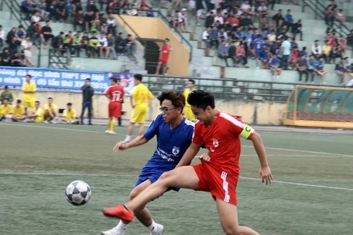 Kết quả, hình ảnh thi đấu ngày 15-11 giải bóng đá học sinh THPT Hà Nội 2015