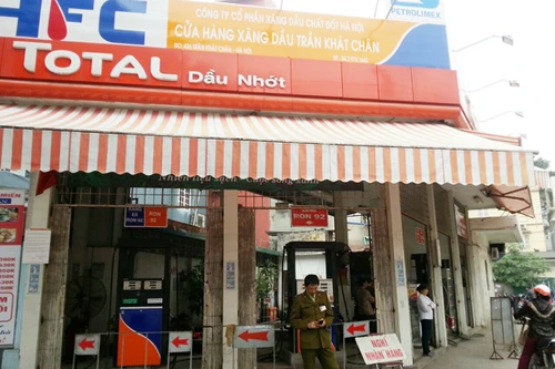 Cận cảnh thiết bị "móc túi" khách hàng tại cây xăng Trần Khát Chân