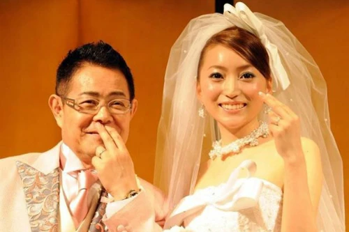 [ẢNH] Ngưỡng mộ những cặp "đũa lệch" chứng minh tuổi tác không phải rào cản của tình yêu