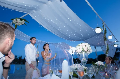 [ẢNH] Những đám cưới đình đám, xa hoa bậc nhất tại showbiz Việt